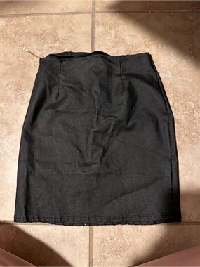 Windsor Black Tailored Pencil Skirt